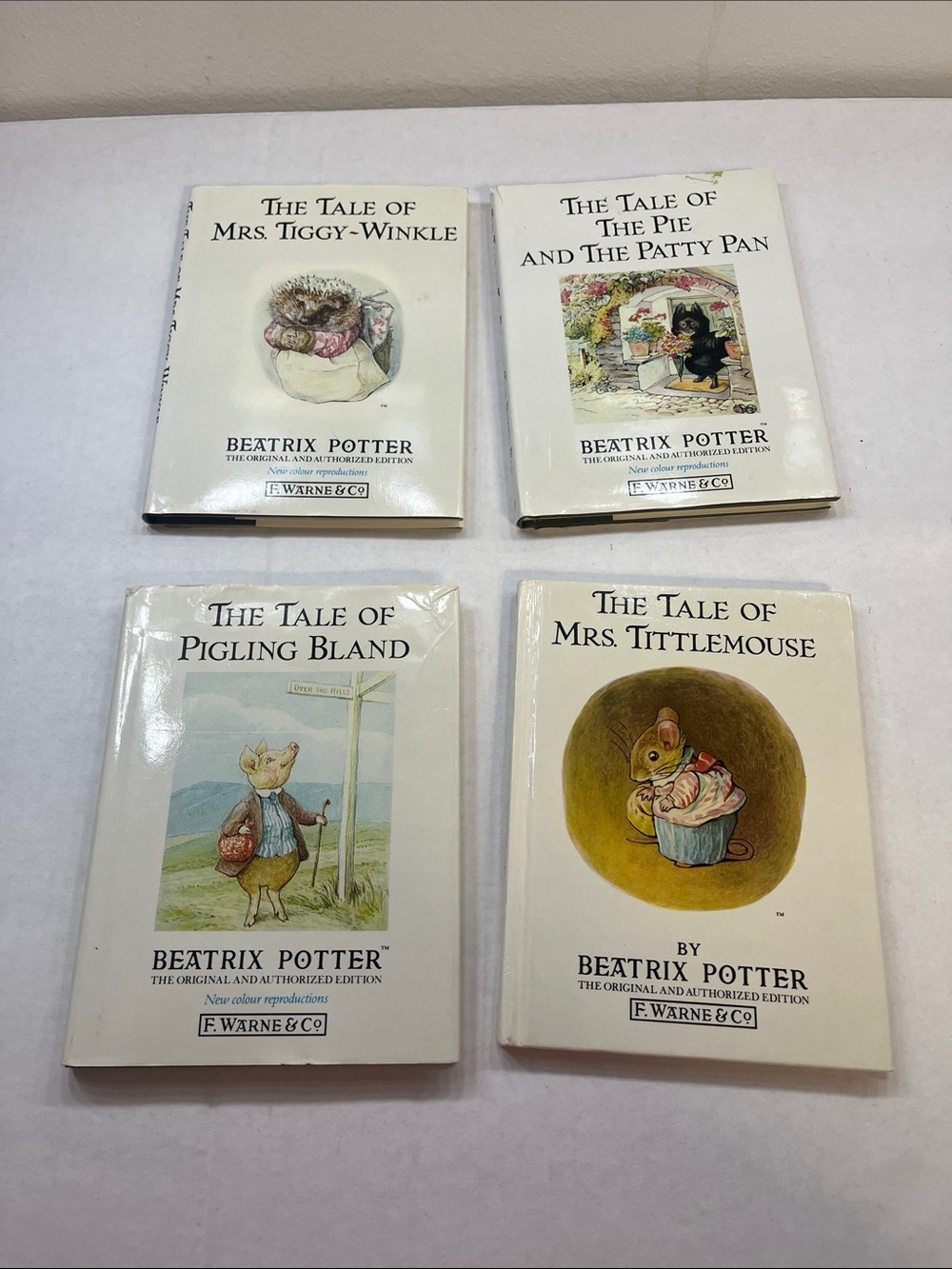 Beatrix Potter Illustrated Classic Book Set — Cream Cover Art